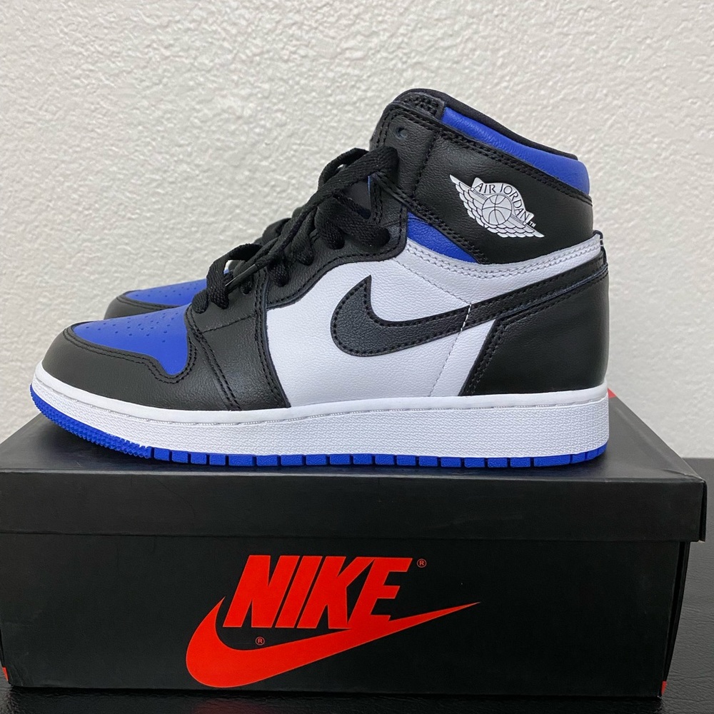 Air Jordan 1 Retro High OG “Royal Toe”
